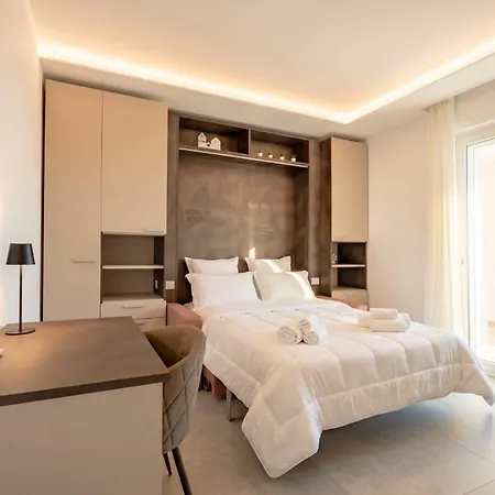 Aparthotel The Essential V - Modern With Private Parking Bari